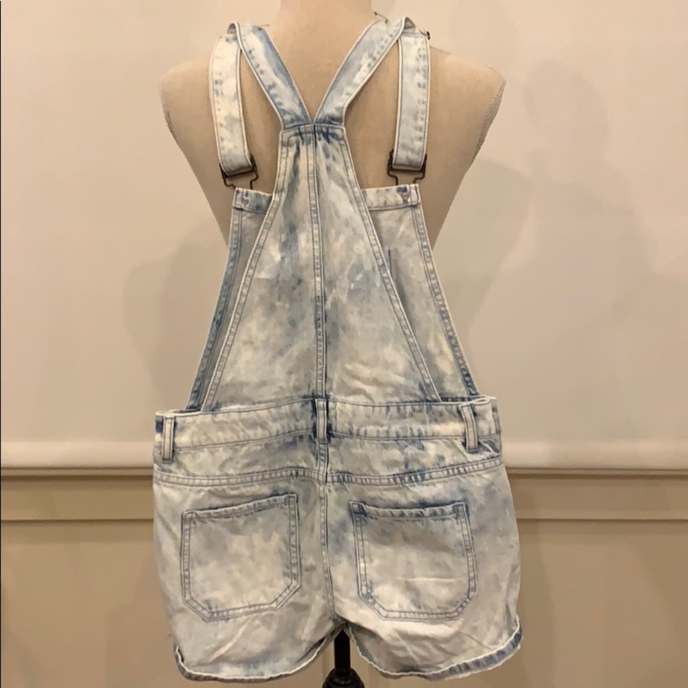 Forever 21 Denim Overall Shorts - Picture 6 of 7